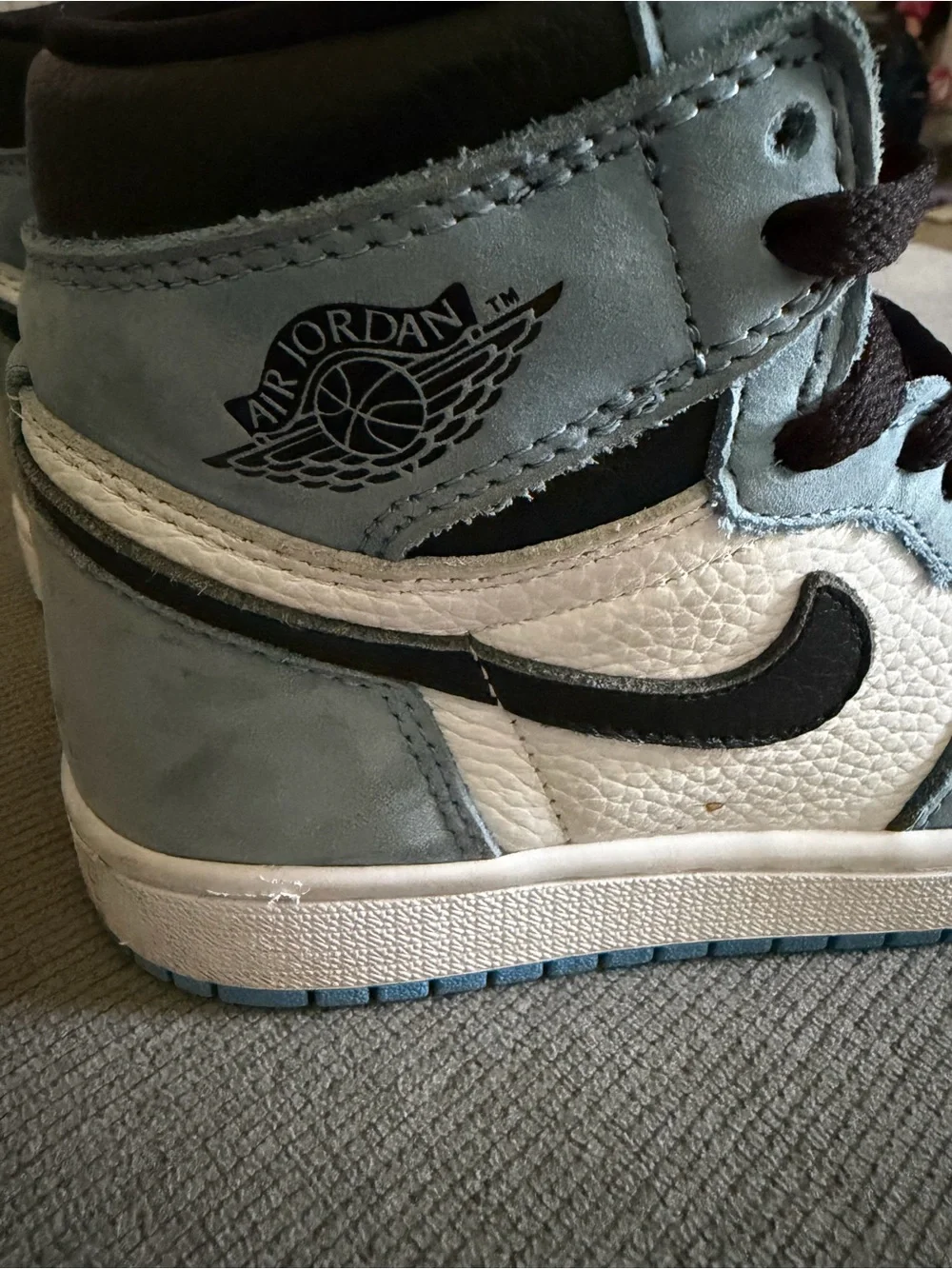 Nike Kids High-Top Sneakers in Light Blue, White and Black